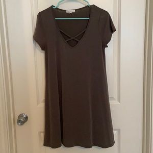 Socialite Size M Dark Green T-Shirt Dress